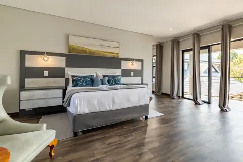 Diamond & Pearl Luxury Lodge