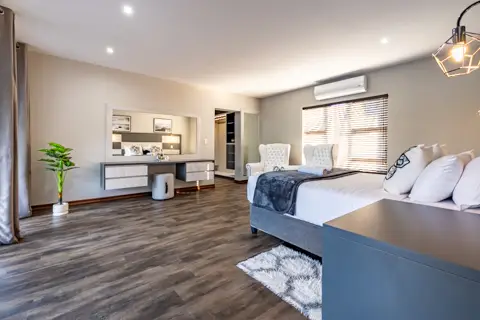 Diamond & Pearl Luxury Lodge