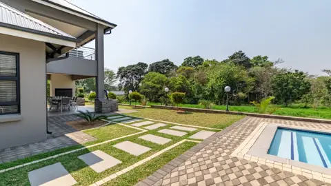 Diamond & Pearl Luxury Lodge