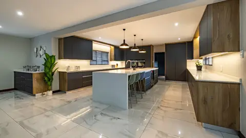 Diamond & Pearl Luxury Lodge