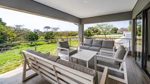 Diamond & Pearl Luxury Lodge