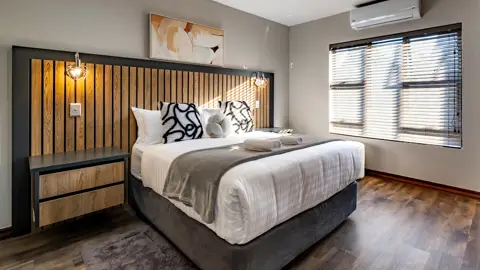 Diamond & Pearl Luxury Lodge