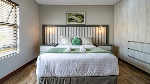 Diamond & Pearl Luxury Lodge
