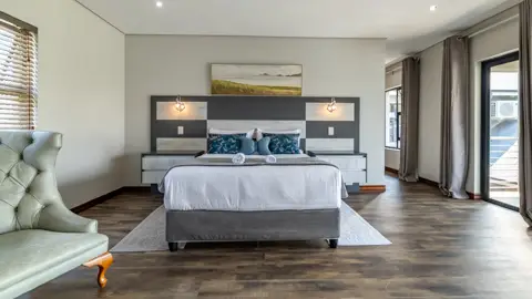 Diamond & Pearl Luxury Lodge